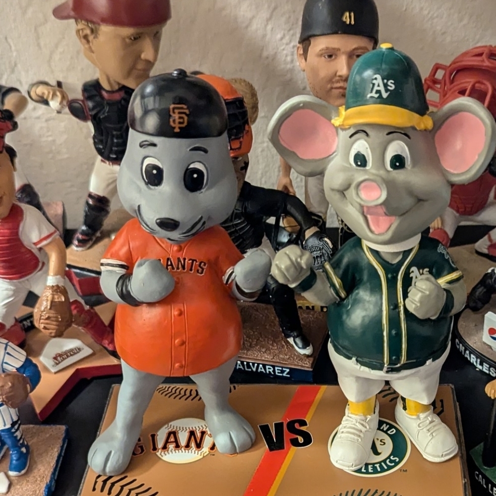 Meet your Posher, Zoom Industries, USA (Bryan), sports memoribila Since 1999